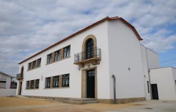 Inauguração oficial da Escola Básica da Avenida